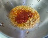 A picture of step 3 of Schezwan Chutney.