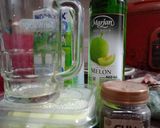 Foto langkah ke 1 dari resep Es Melon Susu chia seed.