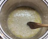 Foto del passaggio 2 della ricetta Risotto parmigiano e noci