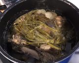 Une image de l'étape 8 de Bouillon de chevreau aux herbes et épices (anti gaspi).