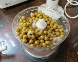 Foto del paso 3 de la receta: Hamburguesas de merluza y guisantes