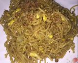 Foto langkah ke 7 dari resep Tumis Indomie Goreng.