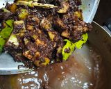 Foto langkah ke 4 dari resep Rawon Daging Sapi.