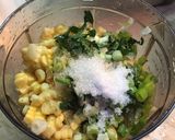 Foto langkah ke 2 dari resep Perkedel Jagung.