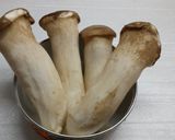 Foto langkah ke 1 dari resep Fry king oyster mushroom.