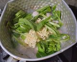Foto langkah ke 2 dari resep Mie Instan Kuah Baso.