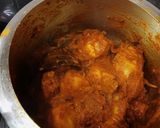 A picture of step 3 of Chicken curry.
