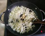 Foto del passaggio 4 della ricetta Pollo “alla crème” con funghi Portobello