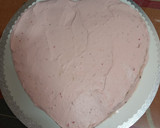 Foto del paso 12 de la receta: Tarta fresca de fresas con nata y chocolate