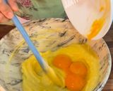 Foto del paso 3 de la receta: Alfajores De Maicena y Galletitas con Chips (Fácil- Económica)