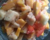 A picture of step 2 of Golden Melon fruits salsa.