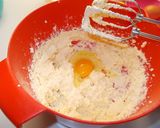 Dédi rumos - mazsolás kuglófja recept fázis 1 fotója