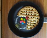 A picture of step 5 of Apple pie.