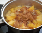 Foto del paso 2 de la receta: Triángulos de hojaldre con piña y mango