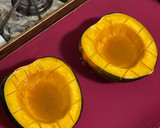 A picture of step 4 of Mashed Acorn Squash.