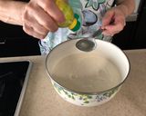 Hình bước làm 3 của món Bánh sữa chua của bà nội không cần lò nướng