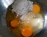 Foto langkah ke 3 dari resep Batik Roll Cake Versi Oven.