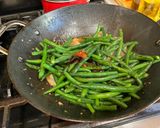 A picture of step 3 of Stir-Fried Green Beans with Shrimp.