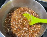 A picture of step 8 of Honey Pecan Squares.