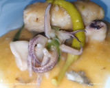 Foto del paso 7 de la receta: Suprema de merluza con salsa y calamares 😉😉