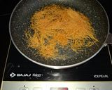 A picture of step 1 of Vermicelli Kheer.