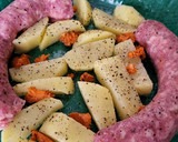 Foto del paso 2 de la receta: Butifarra asada con garbanzos o patatas y sobrasada