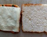 A picture of step 5 of Cheesy Chicken Salami Sandwiches.
