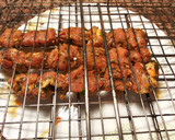 Foto del paso 10 de la receta: Genuinos pinchos morunos, con mi toque personal