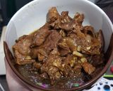 Foto langkah ke 4 dari resep Daging Sapi Saos Inggris.