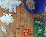 Foto del paso 2 de la receta: Macarrones de pescado y espinacas
