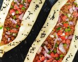 A picture of step 13 of Turkish Pide.