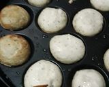 A picture of step 2 of Dahi vada.