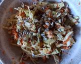 Foto del paso 3 de la receta: Ensalada de repollo, zanahoria y pepino