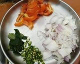 A picture of step 2 of Dried Green peas curry.