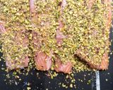 Foto del passaggio 1 della ricetta Salmone in crosta di pistacchio