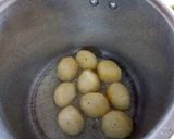 A picture of step 1 of Dum aloo biryani.