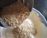 A picture of step 3 of Jaggery filled rice flour cookies.