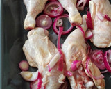 Foto del paso 2 de la receta: Pollo asado con avellanas caramelizadas