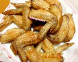 Hình bước làm 2 của món Cánh Gà Chiên Mắm Tỏi Ớt 🐤🍗