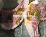 Foto del passaggio 4 della ricetta Costine di maiale con pomodorini km zero in friggitrice ad aria