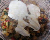 Foto del paso 2 de la receta: Merluza gratinada a la mayonesa con base de verduras