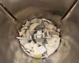 Foto del paso 1 de la receta: Arroz Cremoso con Sofrito en Thermomix