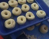 Foto langkah ke 7 dari resep Donat menul praktis tanpa telur.