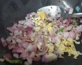 A picture of step 5 of Matar mushroom bharta.