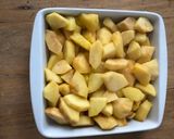 Une image de l'étape 3 de Crumble de pommes à la noisette.