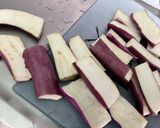 Une image de l'étape 2 de Aubergines chinoises, poivron vert et piments rouges marinés grillés à la plancha.