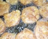 A picture of step 5 of Crispy Tomato Bites With Chinese Sauce.