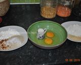 A picture of step 1 of Deep Fried Tomato گوجه فرنگی سرخ شده.