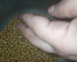 A picture of step 1 of Chana Achari pulao.
