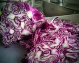Foto del paso 1 de la receta: Ensalada de repollo morado, zanahoria y queso parmesano!